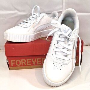 Women's Puma Carina White Sneakers Size 6.5